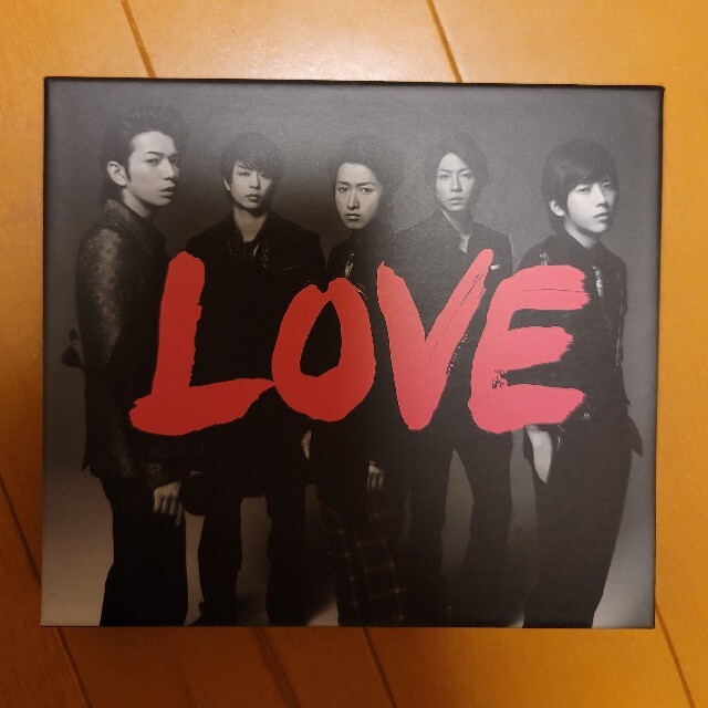 嵐　アルバム　LOVE エンタメ/ホビーのタレントグッズ(アイドルグッズ)の商品写真