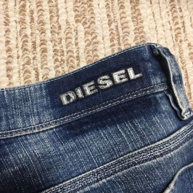 DIESEL(ディーゼル)のDIESEL ディーゼル　デニム　パンツ メンズのパンツ(デニム/ジーンズ)の商品写真