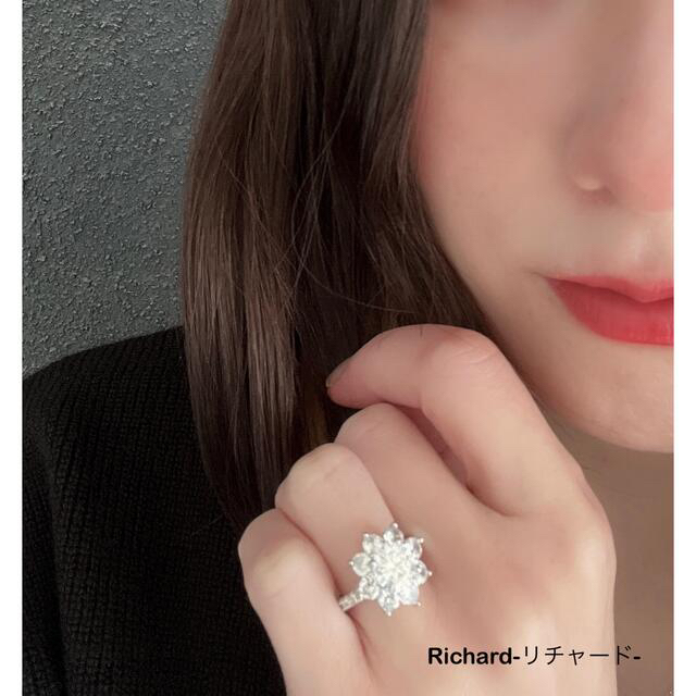 サンフラワー　ひまわりリング　モアサナイト　ダイヤモンド2ct!  レディースのアクセサリー(リング(指輪))の商品写真