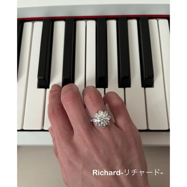 サンフラワー　ひまわりリング　モアサナイト　ダイヤモンド2ct!  レディースのアクセサリー(リング(指輪))の商品写真