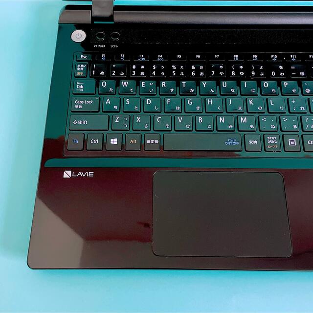 ✨早い者勝ち✨特大容量8G&1TB‼️WEBカメラつき薄型黒ノートパソコン