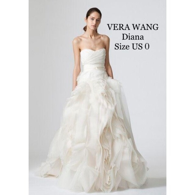 Vera Wang Diana（ヴェラウォン・ダイアナ）ウェディングドレス室内披露宴にて着用