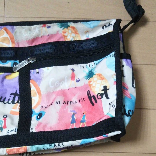 LeSportsac(レスポートサック)のレスポートサック ショルダーバッグ トゥッティーフルッティー サッチェル 肩掛け レディースのバッグ(ショルダーバッグ)の商品写真