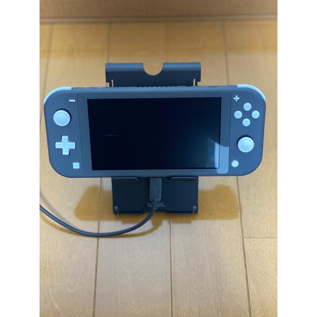Nintendo Switch Liteグレー プレイスタンド 携帯用ケース付き - 1