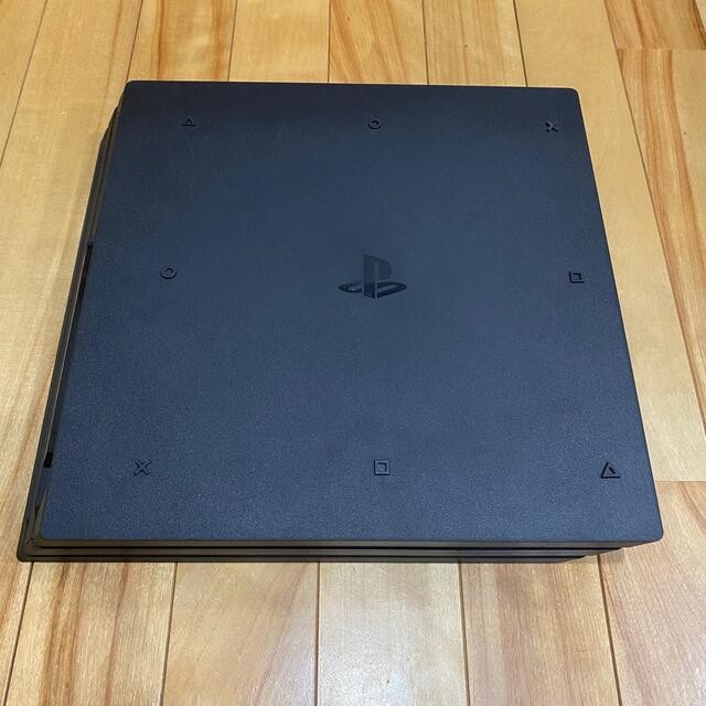 PlayStation4(プレイステーション4)のPlayStation 4 PS4 Pro 1TB エンタメ/ホビーのゲームソフト/ゲーム機本体(家庭用ゲーム機本体)の商品写真