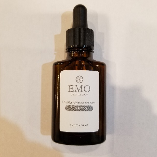 EMO　エモラボラトリーSCエッセンス(美容液) コスメ/美容のスキンケア/基礎化粧品(美容液)の商品写真