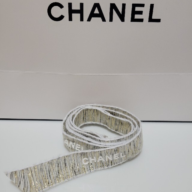 CHANEL(シャネル)の2021プレゼントラッピングシャネルのリボン レディースのバッグ(ショップ袋)の商品写真