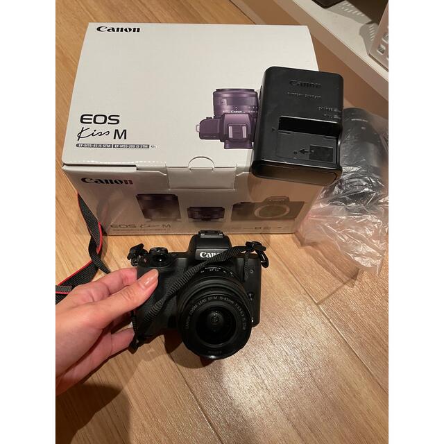 ブランド Canon - 未使用新品Canon EOS Kiss M ボディ ② キヤノン 超歓迎された Canon EOS 使いやすいカメラ 本体ほぼ未使用 M KISS デジタルカメラ