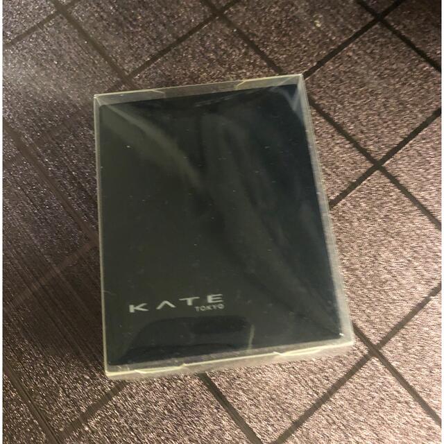 KATE(ケイト)の新品未使用✨KATE✨ファンデーションケース コスメ/美容のメイク道具/ケアグッズ(ボトル・ケース・携帯小物)の商品写真