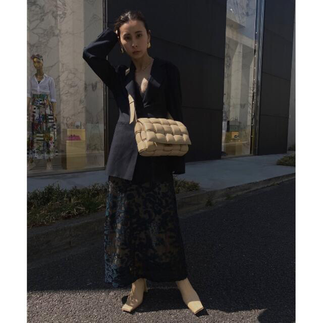 Ameri VINTAGE(アメリヴィンテージ)のameri DEVORER FLOWER SHEER SKIRT  レディースのスカート(ロングスカート)の商品写真