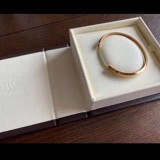 ダニエルウェリントン(Daniel Wellington)のダニエルウェリントン　バングル(ブレスレット/バングル)