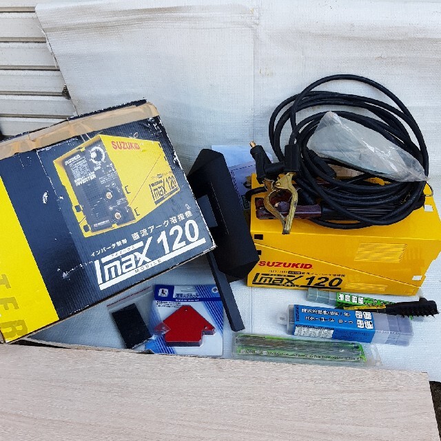 溶接機 スズキッド アイマックス 120 - 工具/メンテナンス