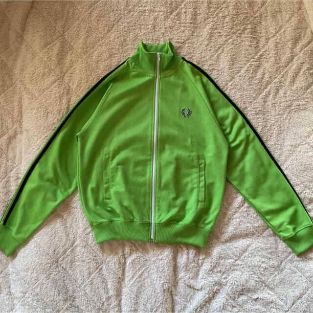 正規品販売! FRED PERRY フレッドペリー トラックジャケット ジャージ 新座買蔵 フレッドペリー ジャージ トラックジャケット 完売品 ジャージ