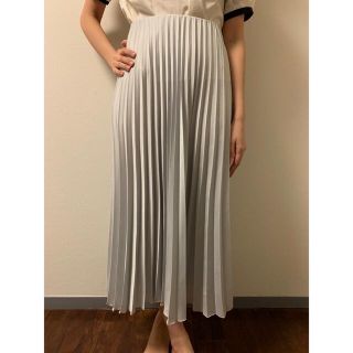 ザラ(ZARA)の2点セットパープルとブルー　ZARA  細見えスカート(ロングスカート)