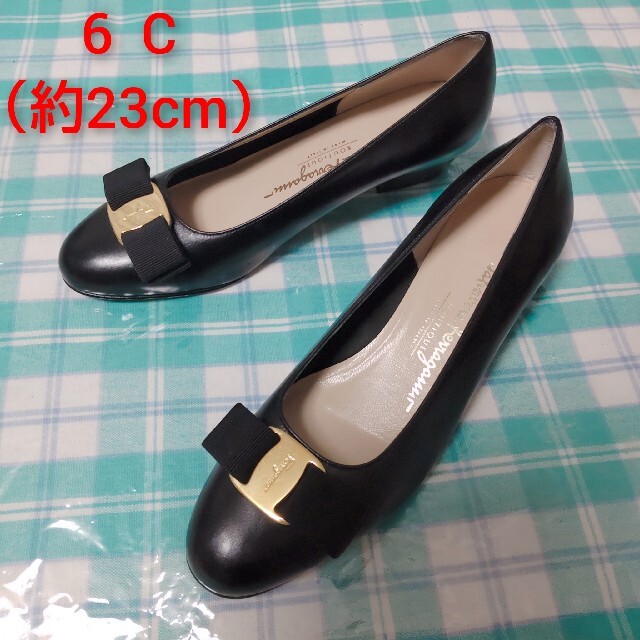 美品*確実本物*Ferragamo フェラガモ パンプス 黒 ヴァラ (お得な