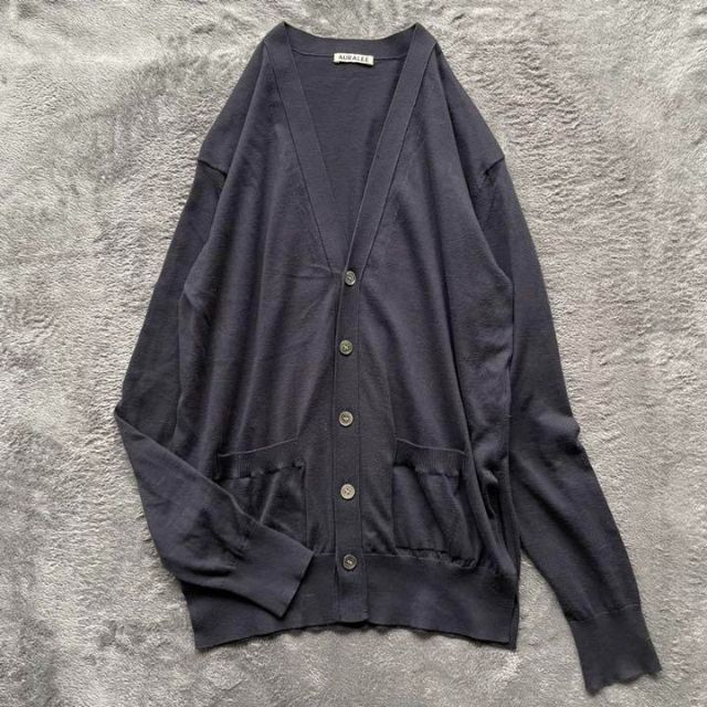 AURALEE - 【美品】AURALEE オーラリー コットン Vネック AURALEE - 【美品】AURALEE オーラリー コットン Vネック