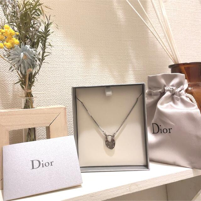 Dior(ディオール)の【Dior】♡ハートロックネックレス　ディオール　ロゴ レディースのアクセサリー(ネックレス)の商品写真