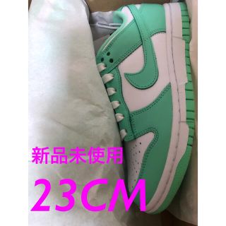 ナイキ(NIKE)のNIKE WMNS DUNK LOW "GREEN GLOW" 23cm(スニーカー)