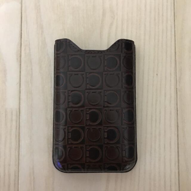 Salvatore Ferragamo(サルヴァトーレフェラガモ)の値下げ⭐︎フェラガモ　携帯ケース　カード入れ スマホ/家電/カメラのスマホアクセサリー(モバイルケース/カバー)の商品写真