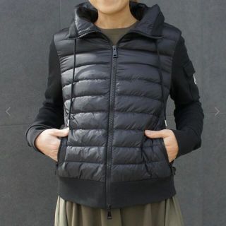 モンクレール ダウンジャケット(レディース)(スウェット)の通販 49点 価格は安く 値下げ!MIXモンクレール Moncler フードハイブリットパーカー パーカー