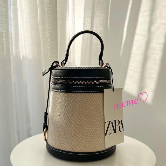 ZARA(ザラ)の【完売/新品】ZARA コントラスト ボックス バッグ　クロスボディ レディースのバッグ(ショルダーバッグ)の商品写真