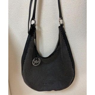 マイケルコース(Michael Kors)のマイケルコース　斜めがけバッグ(ショルダーバッグ)