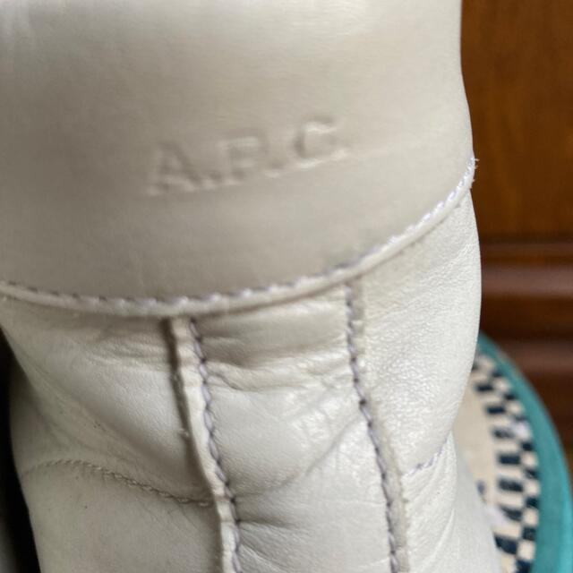 A.P.C(アーペーセー)のＡＰＣハイカットスニーカー　レザー レディースの靴/シューズ(スニーカー)の商品写真