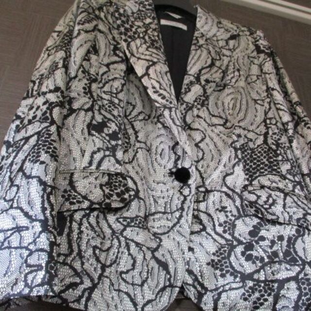 マリナリナルディ シルク100% ジャケット 19 大きいサイズ 美品 イタリア レディースのジャケット/アウター(テーラードジャケット)の商品写真