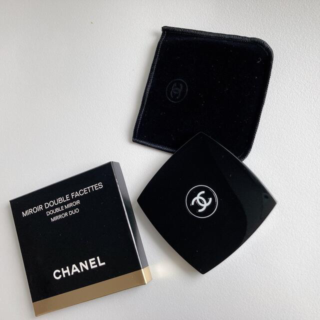 CHANEL(シャネル)のCHANEL シャネル　コンパクトミラー　美品　新品 レディースのファッション小物(ミラー)の商品写真