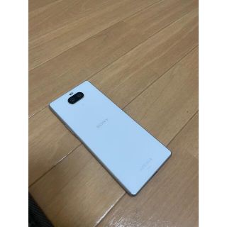 エクスペリア(Xperia)のXperia8 ソニー　SOV42(スマートフォン本体)