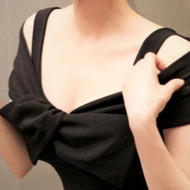 新品リボン風オフショルワンピースキャバドレス レディースのフォーマル/ドレス(ナイトドレス)の商品写真