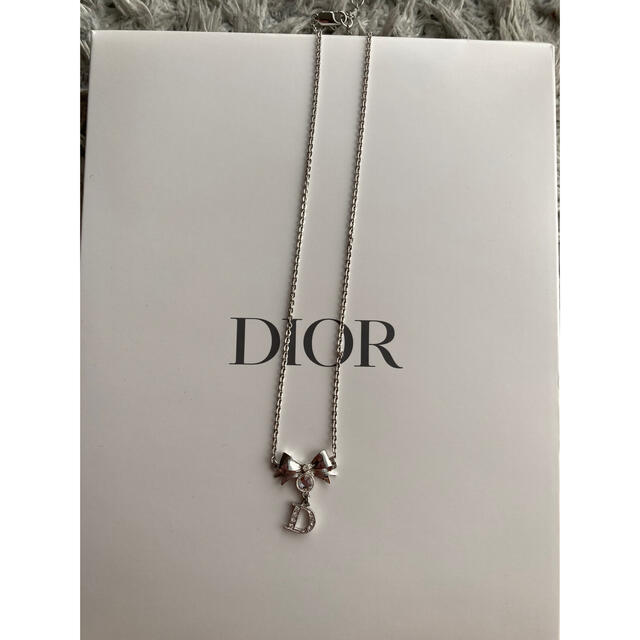 Christian Dior(クリスチャンディオール)のChristian Dior ネックレス　リボン レディースのアクセサリー(ネックレス)の商品写真