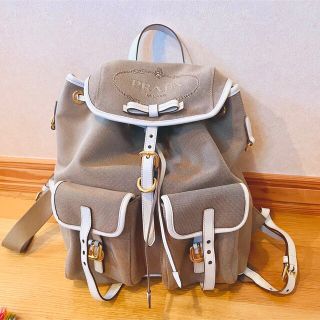 プラダ(PRADA)の美品 PRADA リュック キャンバス　ホワイトベージュ(リュック/バックパック)