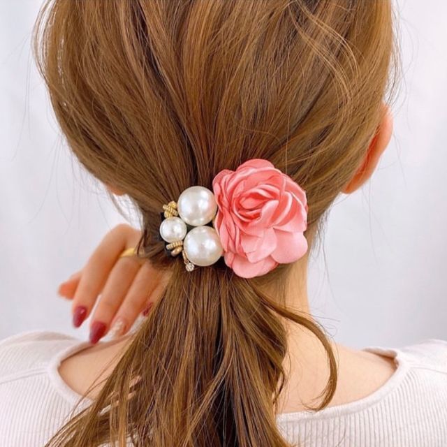 薔薇パールヘアゴム★ピンク レディースのヘアアクセサリー(ヘアゴム/シュシュ)の商品写真