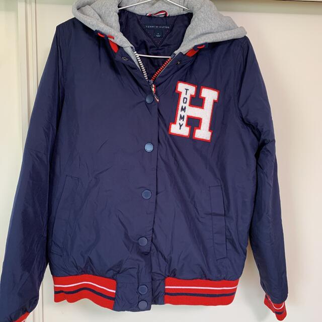 TOMMY HILFIGER(トミーヒルフィガー)のトミーフィルガー　スタジャン レディースのジャケット/アウター(スタジャン)の商品写真