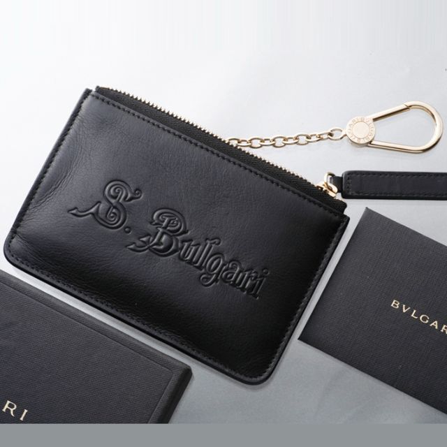 BVLGARI(ブルガリ)のK2530M 良品 ブルガリ ロゴ文字 高級本革 カード コインケース レディースのファッション小物(コインケース)の商品写真