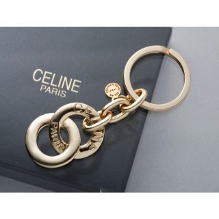 セリーヌ(celine)のS7785M 美品 セリーヌ ロゴ文字 ゴールドカラー キーリング 箱付き(キーホルダー)