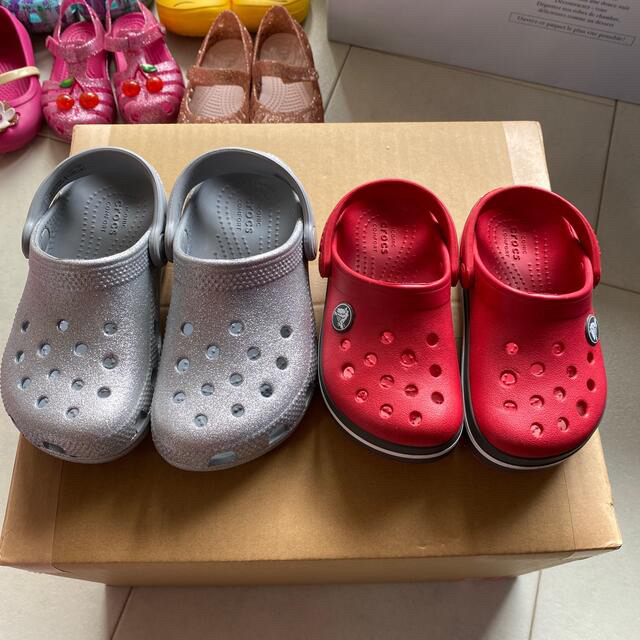 crocs(クロックス)の専用　クロックス　美品　キッズ　子供　サンダル　15.5cm   17.5cm キッズ/ベビー/マタニティのキッズ靴/シューズ(15cm~)(サンダル)の商品写真