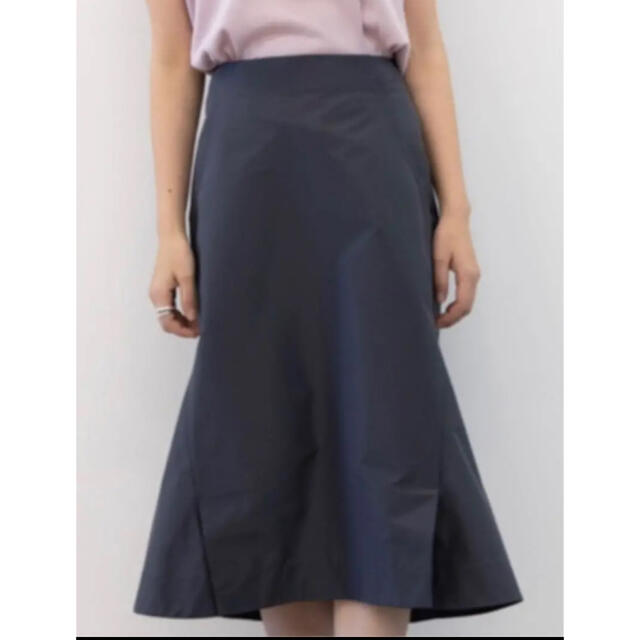 UNIQLO(ユニクロ)のユニクロ　ジルサンダー　＋j プラスジェイ　シルクブレンドスカート　64 新品 レディースのスカート(ひざ丈スカート)の商品写真