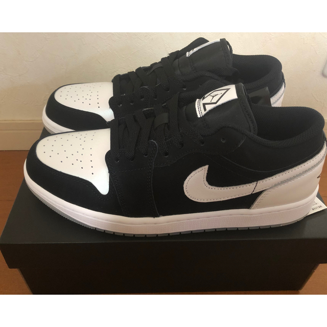 Nike Air Jordan 1 Low Omega/Black/White 1