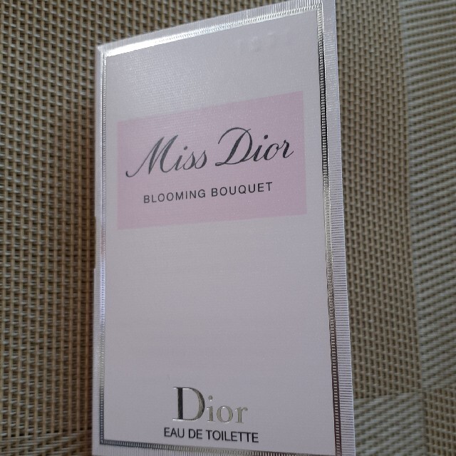 Christian Dior(クリスチャンディオール)のミスディオール　ブルーミングブーケ　1ml コスメ/美容の香水(香水(女性用))の商品写真