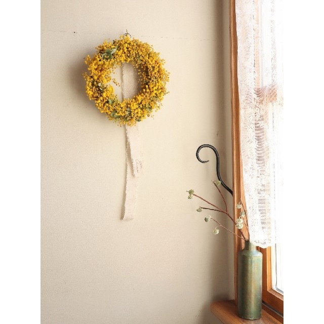 ミモザの日に❁真珠葉アカシアのSimpleなミモザリース。ドライフラワーリース ハンドメイドのフラワー/ガーデン(リース)の商品写真