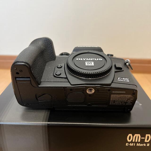 OLYMPUS(オリンパス)の【専用】　OLYMPUS ミラーレス一眼  OM-D E-M1 Mark III スマホ/家電/カメラのカメラ(ミラーレス一眼)の商品写真