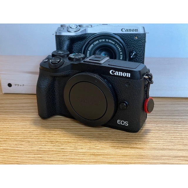 Canon(キヤノン)のEOS M6 Mark II・ダブルズームキット スマホ/家電/カメラのカメラ(ミラーレス一眼)の商品写真