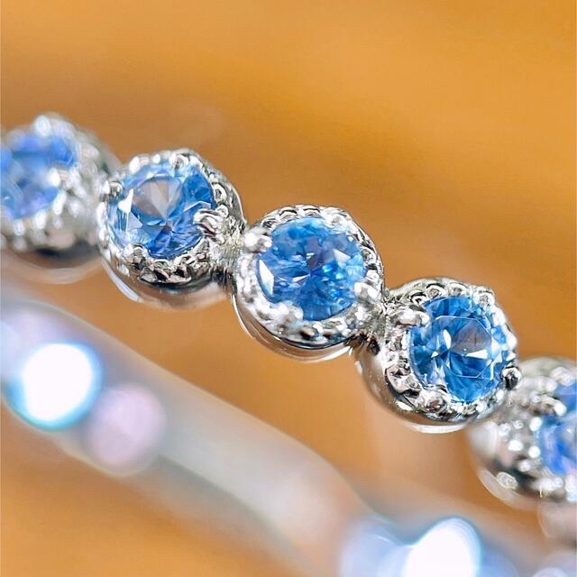 ベニトアイトハーフエタニティリング pt900 0.26ct ミル打ち ベニトアイトハーフエタニティリング pt900 0.26ct ミル打ち