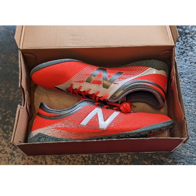 New Balance(ニューバランス)のニューバランス サッカー フットサル フューロン ディスパッチ　28.5cm スポーツ/アウトドアのサッカー/フットサル(シューズ)の商品写真