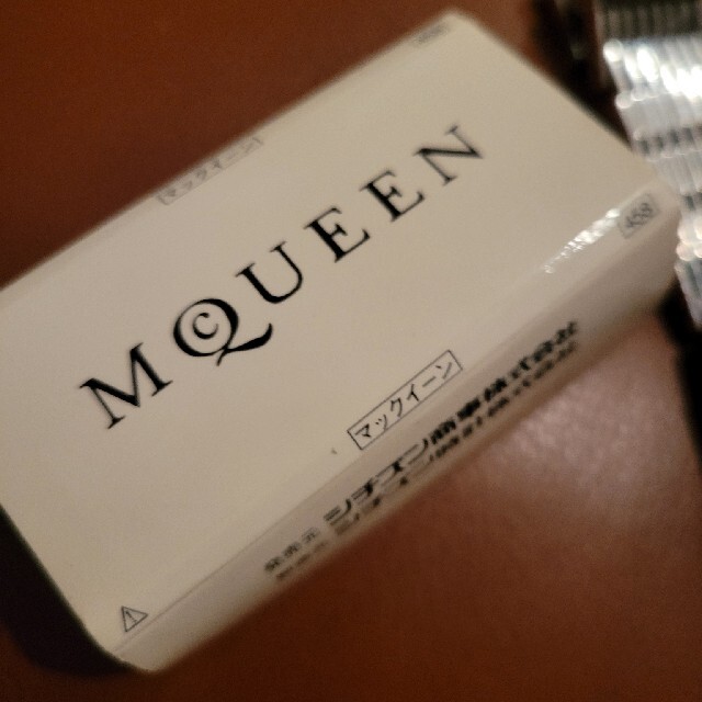 Alexander McQueen(アレキサンダーマックイーン)の吉井和哉　THE YELLOW MONKEY　パール　MQUEEN マックイーン メンズの時計(金属ベルト)の商品写真