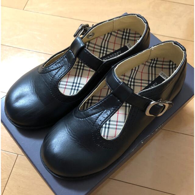 BURBERRY(バーバリー)のBURBERRY フォーマルシューズ19cm キッズ/ベビー/マタニティのキッズ靴/シューズ(15cm~)(フォーマルシューズ)の商品写真