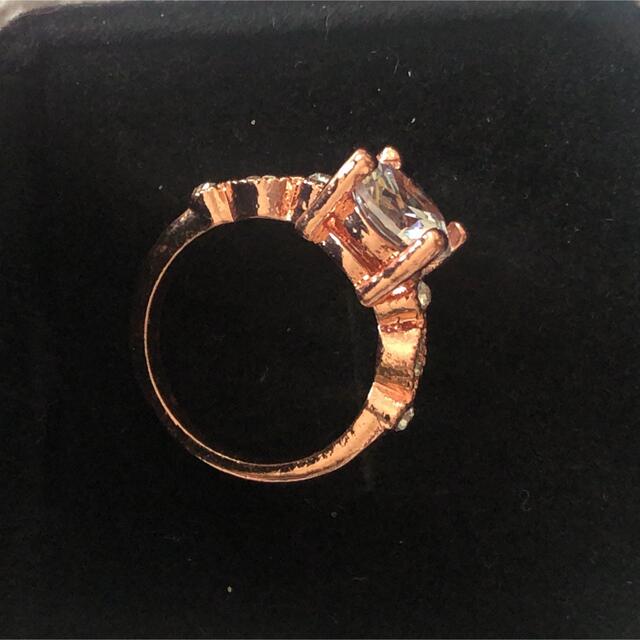 大粒キュービックジルコニアのピンクゴールドのリング レディースのアクセサリー(リング(指輪))の商品写真