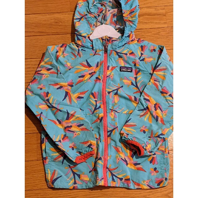 patagonia(パタゴニア)のパタゴニア ウィンドブレイカー上下 110 キッズ/ベビー/マタニティのキッズ服女の子用(90cm~)(ジャケット/上着)の商品写真